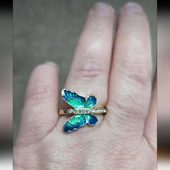Creative Butterfly Ring sz 7 - Picture 2 of 7